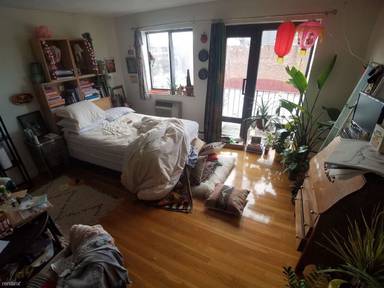 Main picture of 1027 Commonwealth Ave