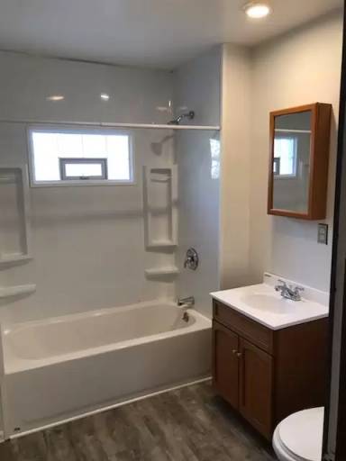 Main picture of 779 Market St