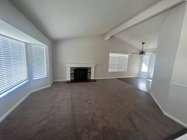 Main picture of 561 Amanda Ct