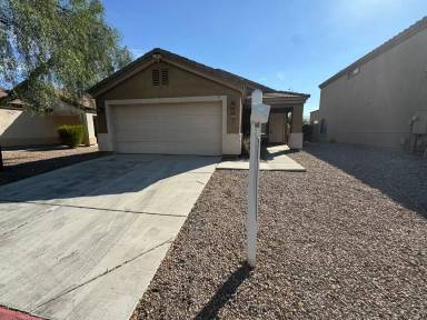 Main picture of 435 S Sabrina