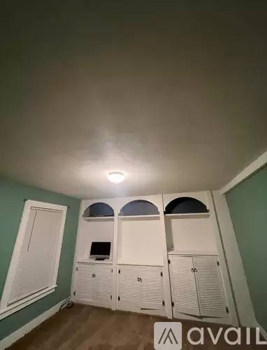 Main picture of 9 Raynes Ct