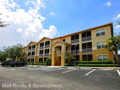 Main picture of The Lakes At College Pointe