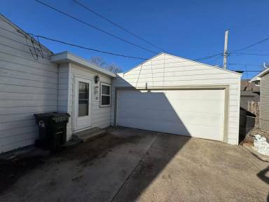Main picture of 256 Avenue O W