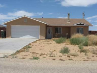 Main picture of 8413 Underwood Ave