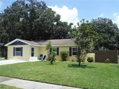 Main picture of 902 S Park Ct