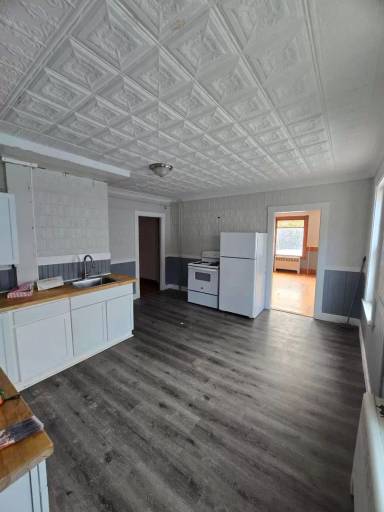 Main picture of 26 Spruce St