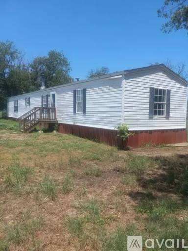 Main picture of 516 W 5th St