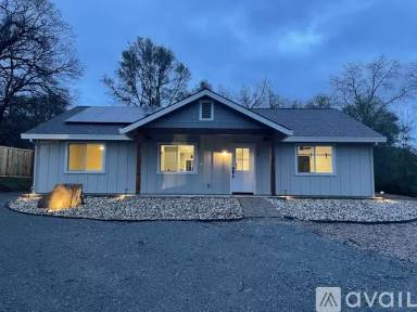 Main picture of 3668 Aileen Way