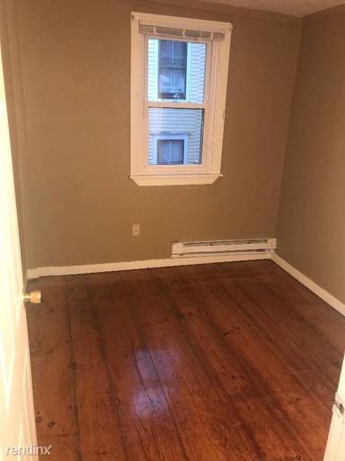 Main picture of 50 Market St