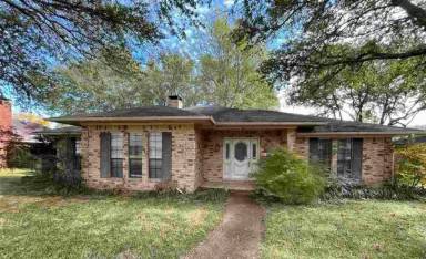 Main picture of 42 Lanshire Dr