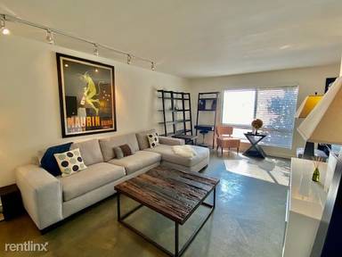 Main picture of 970 Palm Ave