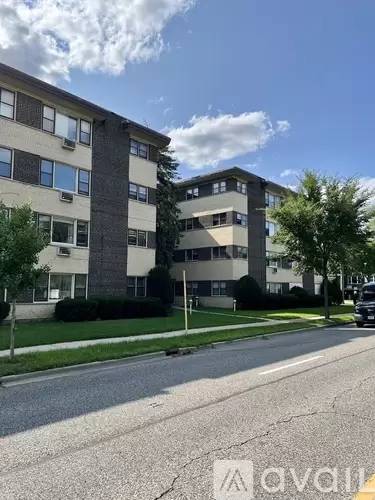 Main picture of 8644 Skokie Blvd