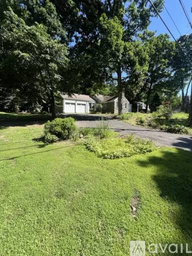 Main picture of 197 Old Tavern Rd