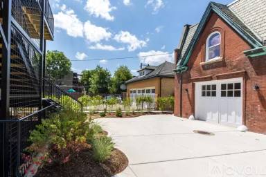 Main picture of 2228 N Kedzie Blvd