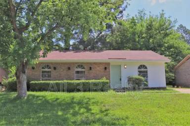 Main picture of 4446 Wimbledon Rd