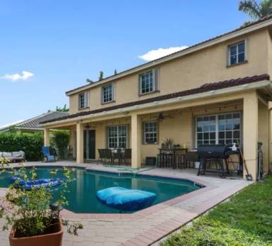 Main picture of 1095 Chenille Cir