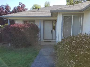 Main picture of 945 Rebecca Dr
