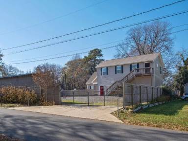 Main picture of 301 McAllister St