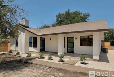 Main picture of 10506B Little Pebble Dr