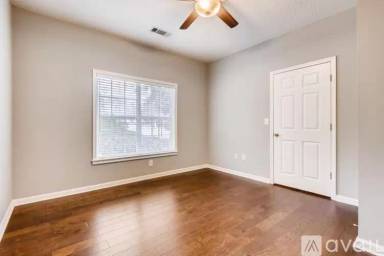 Main picture of 302 Spring Heights Ln SE