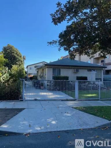Main picture of 504 E Valencia Ave