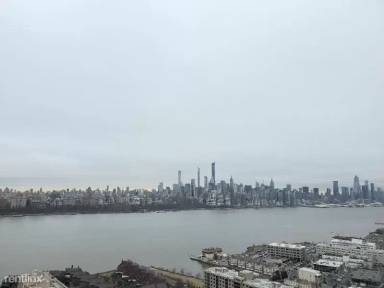 Main picture of Stonehenge