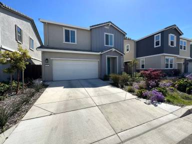 Main picture of 237 Agata Way