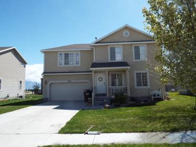 Main picture of 7886 N Cedar Crest Rd