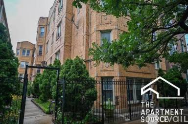 Main picture of 2842 N Whipple St