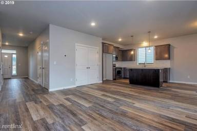 Main picture of 3101 N Canyon Cir