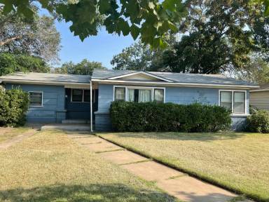 Main picture of 3814 31st St
