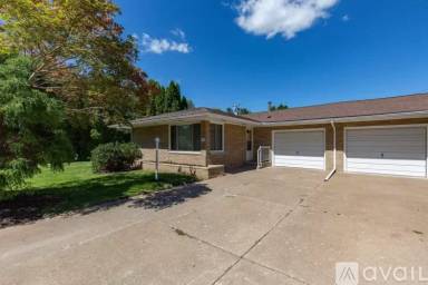 Main picture of 401 8th St