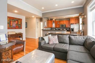 Main picture of 481 Market St