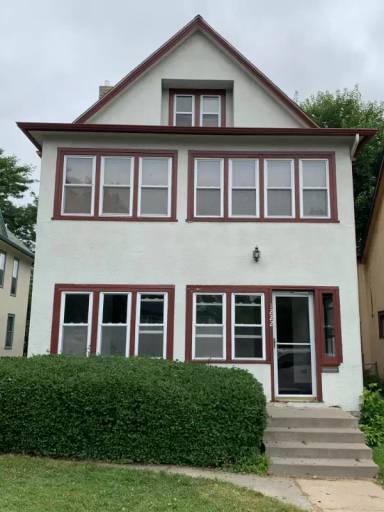 Main picture of 1222 Washington St NE
