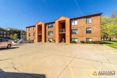 Main picture of 913 Bluemont Ave