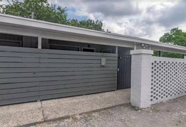 Main picture of 1915 Fairlawn Ln
