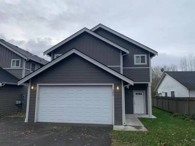 Main picture of 284 B St