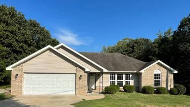 Main picture of 27 Watson Ln
