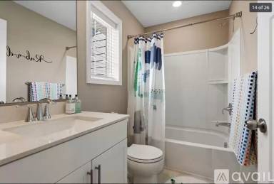 Main picture of 1102 Middlefield Rd