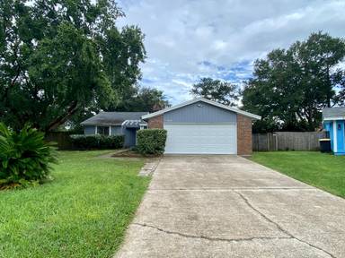 Main picture of 8426 Weather Vane Ct