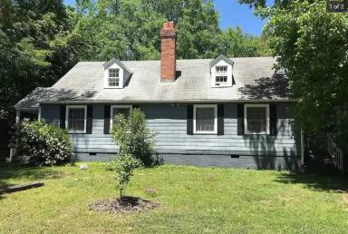 Main picture of 210 Carr St