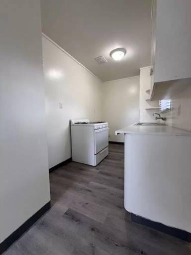 Main picture of 712 E Santa Barbara St