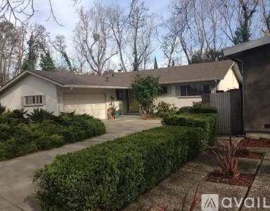 Main picture of 1194 Avis Dr