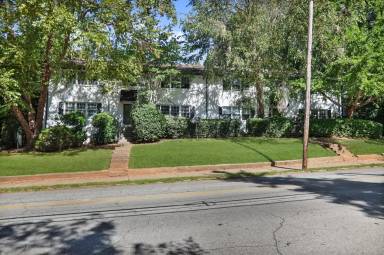 Main picture of 401 Clifton Rd NE