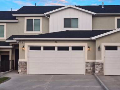 Main picture of 235 E 550 N
