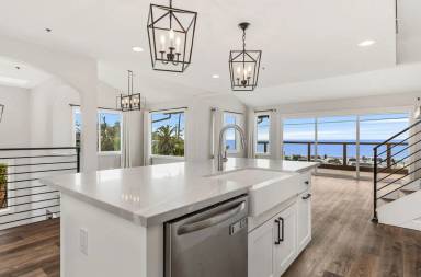 Main picture of 915 Neptune Ave