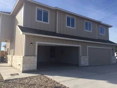 Main picture of 400 Carl Shipp Dr