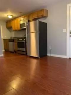 Main picture of 40 Walnut St