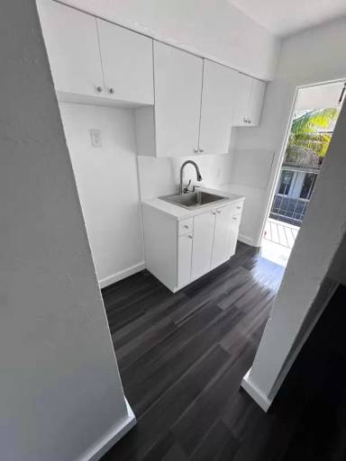 Main picture of 6410 NW 6th Ave