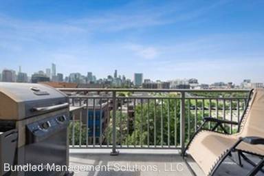 Main picture of 511 W Division St